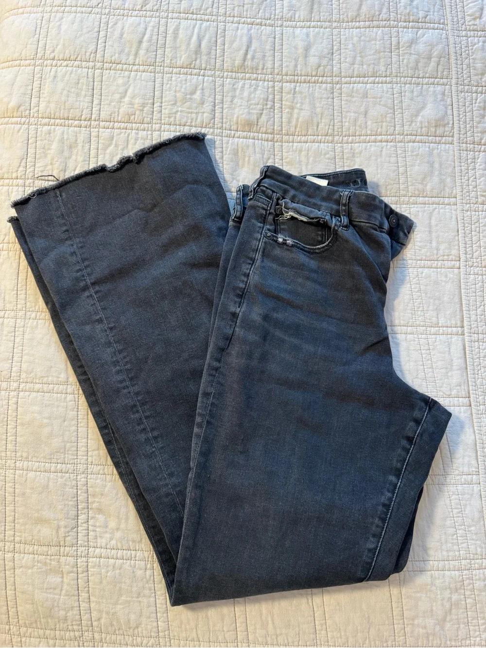 American Eagle high rise flare jeans - Picture 1 of 11